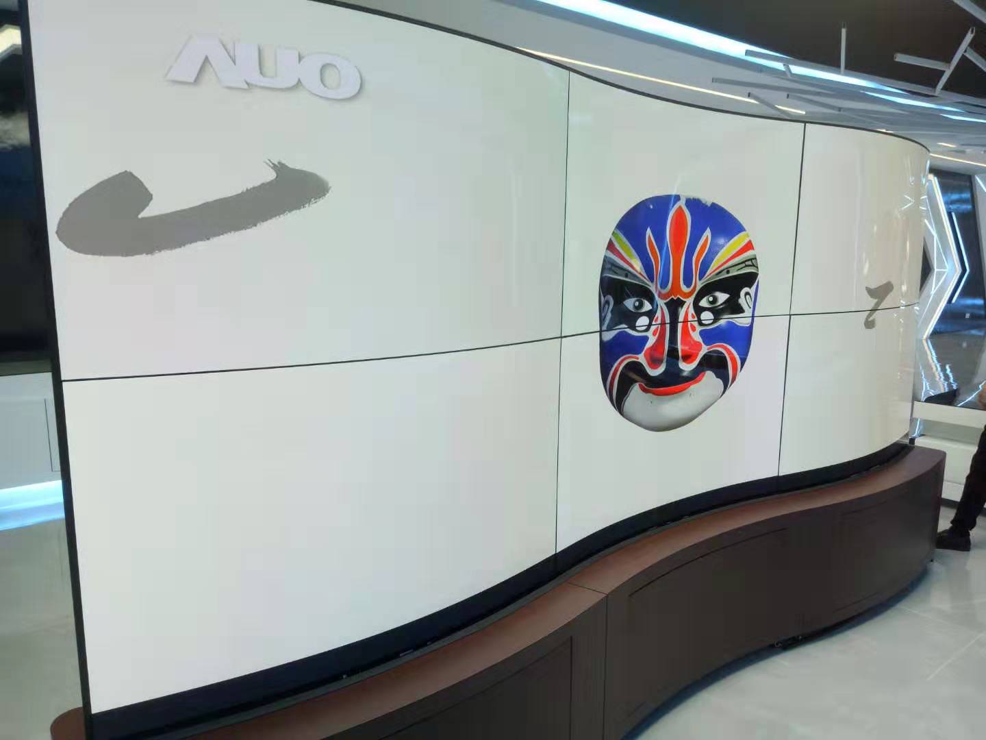 OLED拼接屏